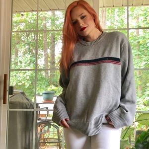 Tommy Hilfiger Sweaters - Cozy knit Tommy sweater ❤️💙 Tommy Hilfiger Sweaters - Cozy knit Tommy sweater ❤️💙